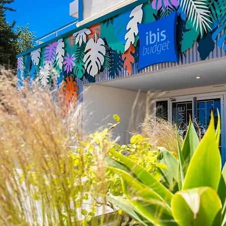 Ibis Budget Bord De 2* Μεντόν