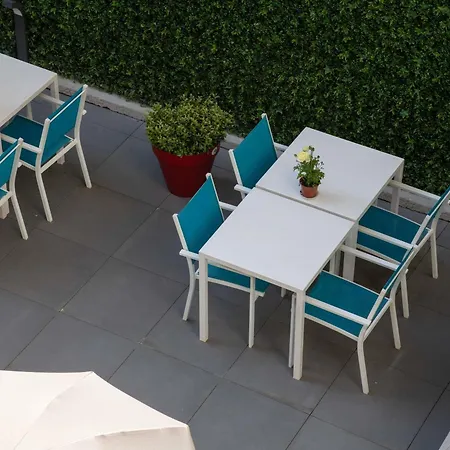 Ibis Budget Bord De 2*