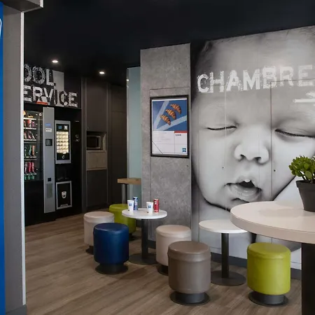 Ibis Budget Bord De Μεντόν
