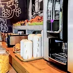Ibis Budget Bord De فندق مينتون