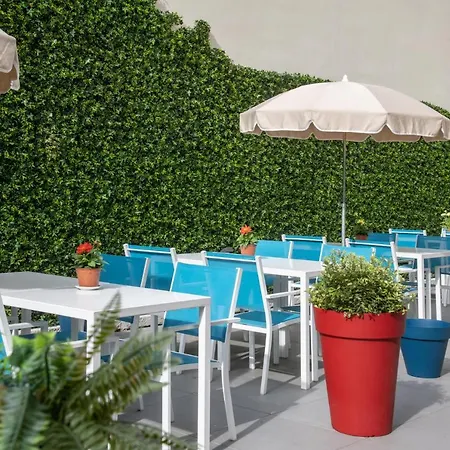 Hotel Ibis Budget Bord De