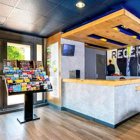 Ibis Budget Bord De Hotel 2*