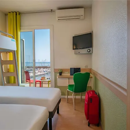 Ibis Budget Bord De 2* Mentone