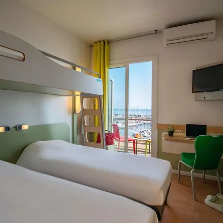 מלון Ibis Budget Bord De מנטון