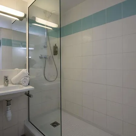 Hotell Ibis Budget Bord De Menton
