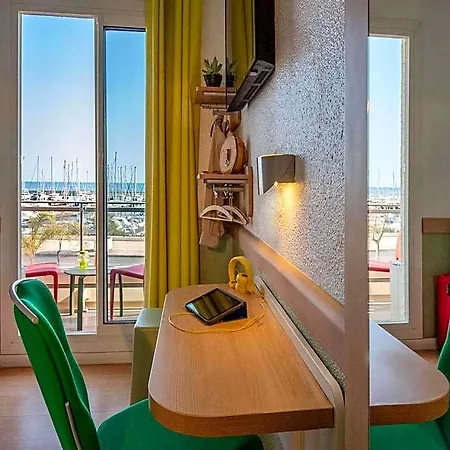 Hotel Ibis Budget Bord De