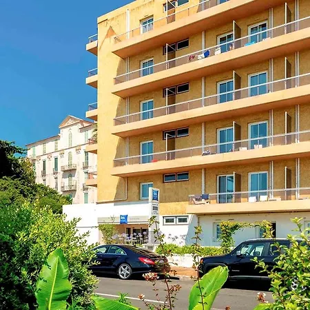 Hotel Ibis Budget Bord De Menton